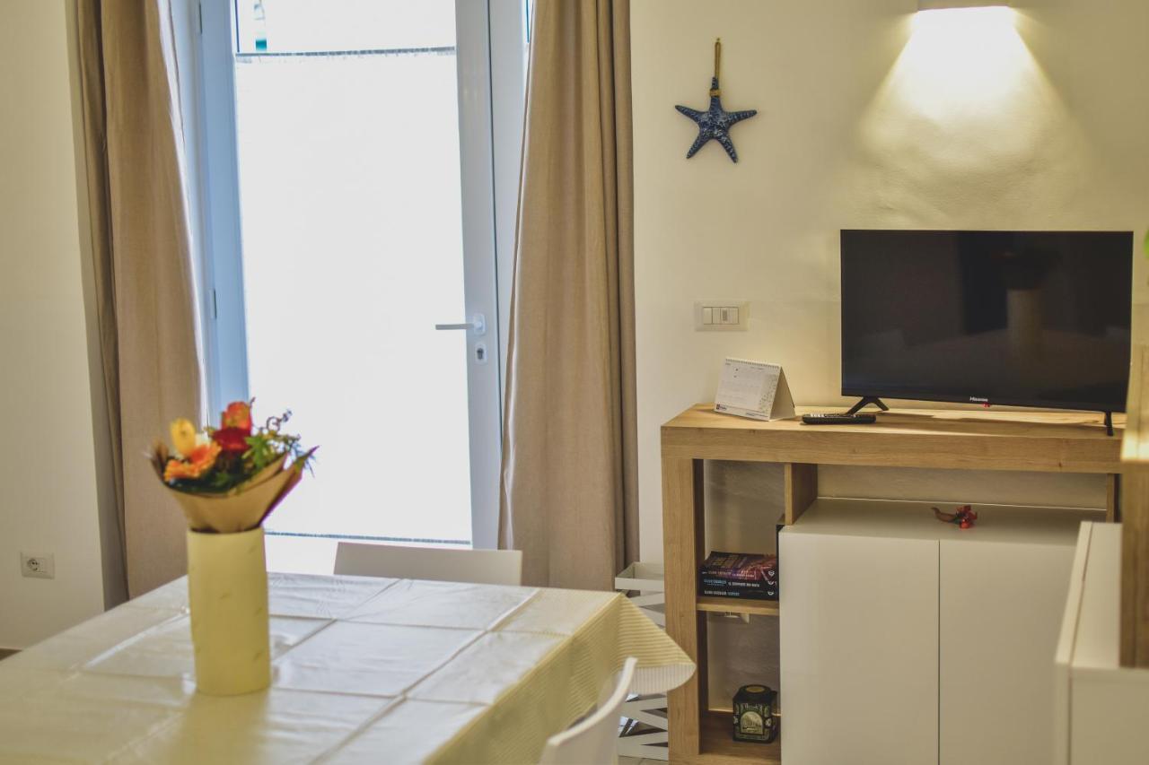Nel Mar Casa Vacanze Giovinazzo Exterior foto
